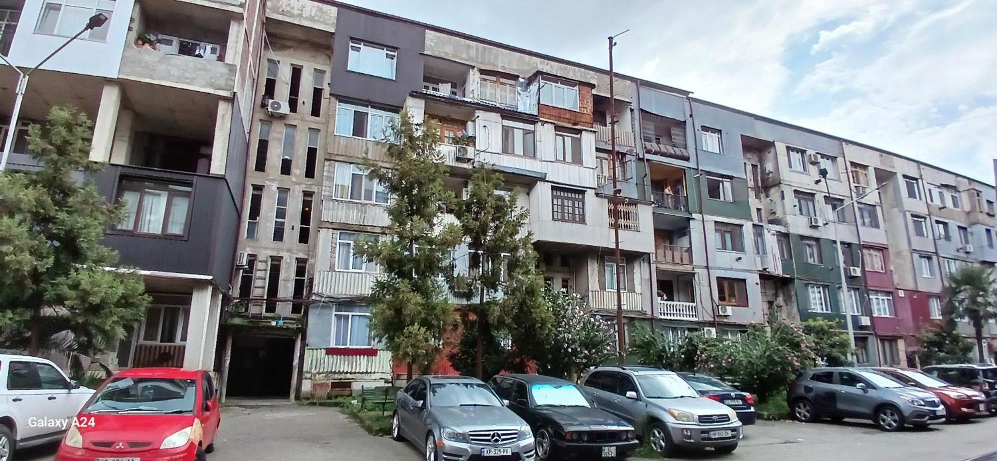 Bright And Cozy Apartment Батумі Екстер'єр фото